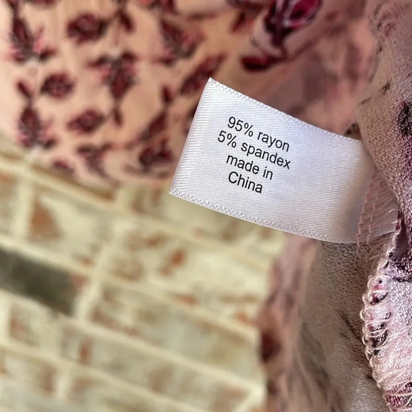 Lane Bryant Pink Floral Short sleeved Blouse - Picture 5 of 7